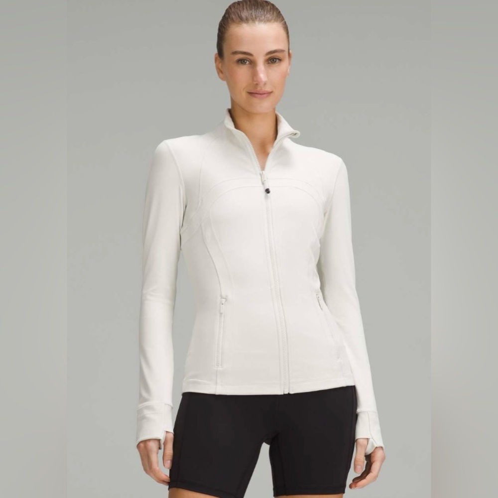 NWT Lululemon Define Jacket Nulu in Bone Color Size 8 Full Zipper